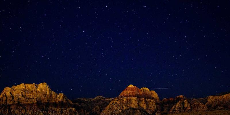 超越算法：高端品牌的VIP SEO服务如何定制专属策略，实现可持续的网站排名领先
